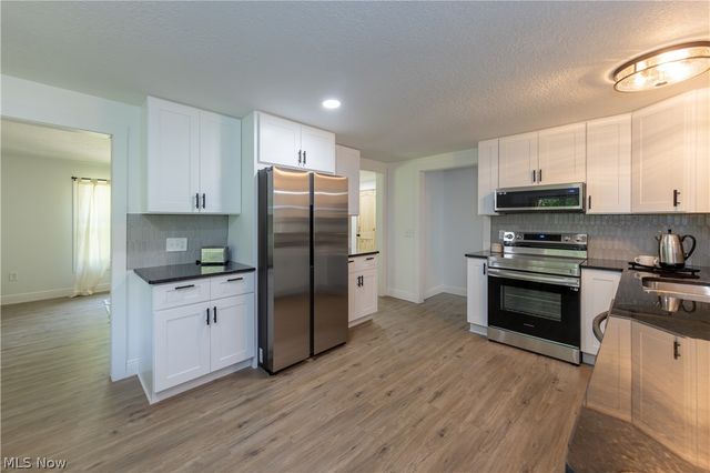 12133 Snow Road, Burton, OH 44021