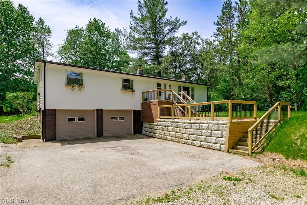 12133 Snow Road, Burton, OH 44021