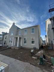 11392 S WATERCOUSE RD #375, South Jordan, UT 84009