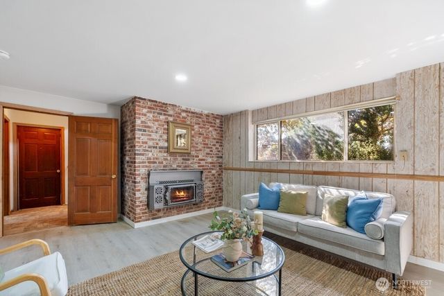 160 S 120th Street, Burien, WA 98168