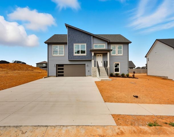 164 Leitrim Dr, Clarksville, TN 37042