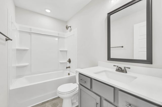 164 Leitrim Dr, Clarksville, TN 37042