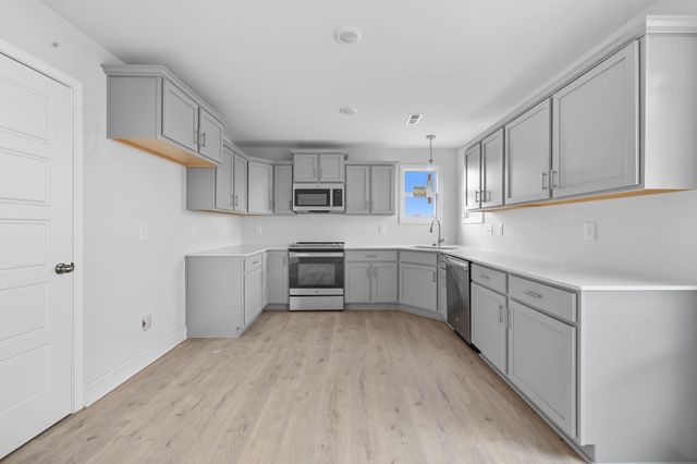 164 Leitrim Dr, Clarksville, TN 37042