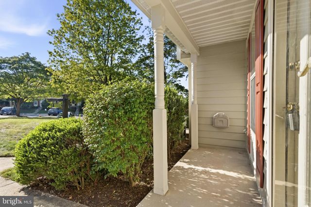 1657 FIELDTHORN DR, Reston, VA 20194