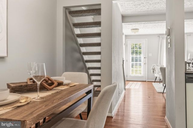 1657 FIELDTHORN DR, Reston, VA 20194