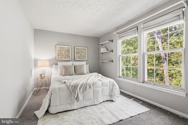 1657 FIELDTHORN DR, Reston, VA 20194