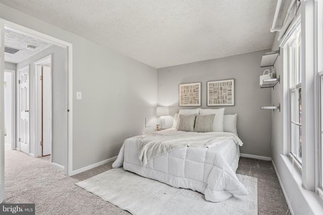 1657 FIELDTHORN DR, Reston, VA 20194