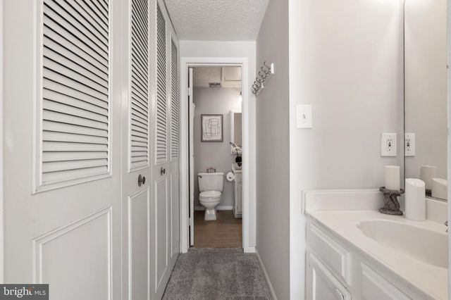 1657 FIELDTHORN DR, Reston, VA 20194