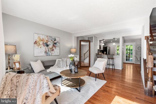 1657 FIELDTHORN DR, Reston, VA 20194