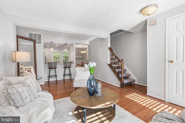 1657 FIELDTHORN DR, Reston, VA 20194