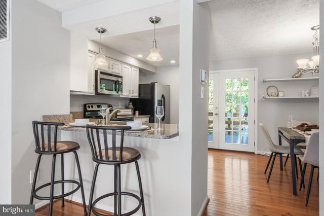 1657 FIELDTHORN DR, Reston, VA 20194