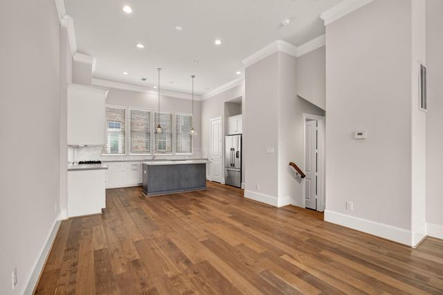 8711 Oak Kolbe Lane, Houston, TX 77080