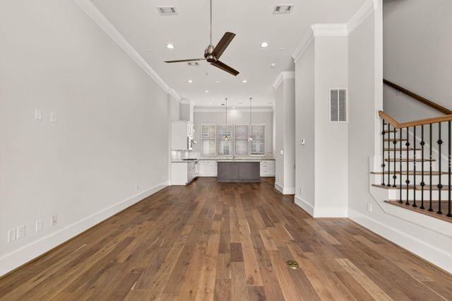 8711 Oak Kolbe Lane, Houston, TX 77080