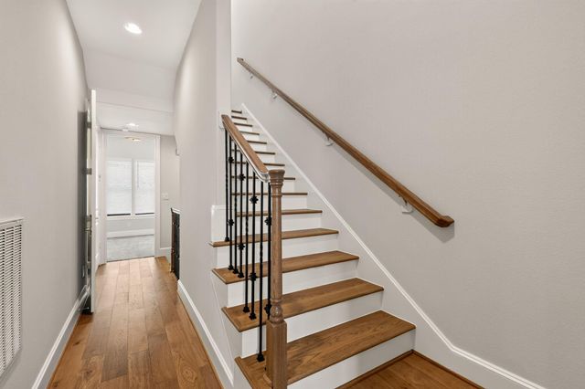 8711 Oak Kolbe Lane, Houston, TX 77080