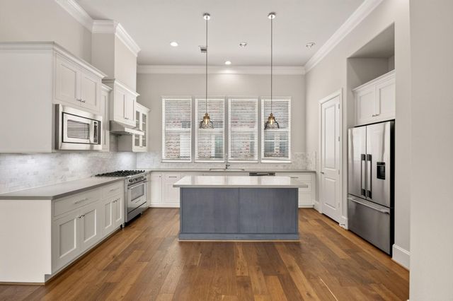 8711 Oak Kolbe Lane, Houston, TX 77080