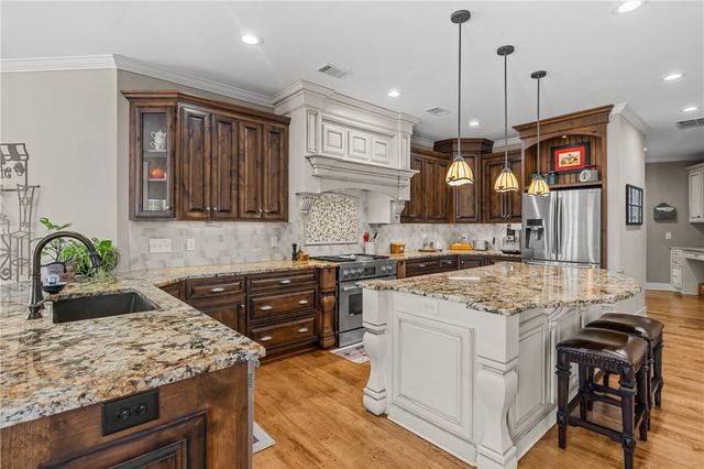 209 Crestridge Drive, Seneca, SC 29672