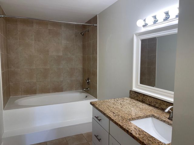639 Executive Center Drive O-204, West Palm Beach, FL 33401