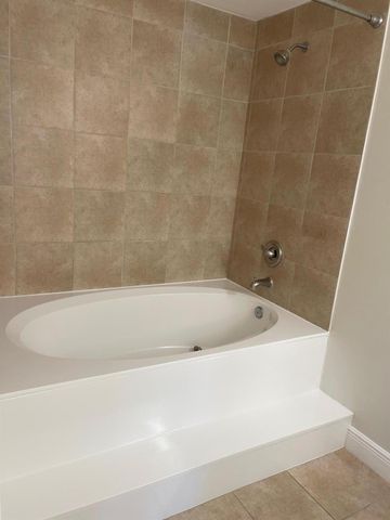 639 Executive Center Drive O-204, West Palm Beach, FL 33401