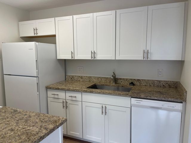 639 Executive Center Drive O-204, West Palm Beach, FL 33401