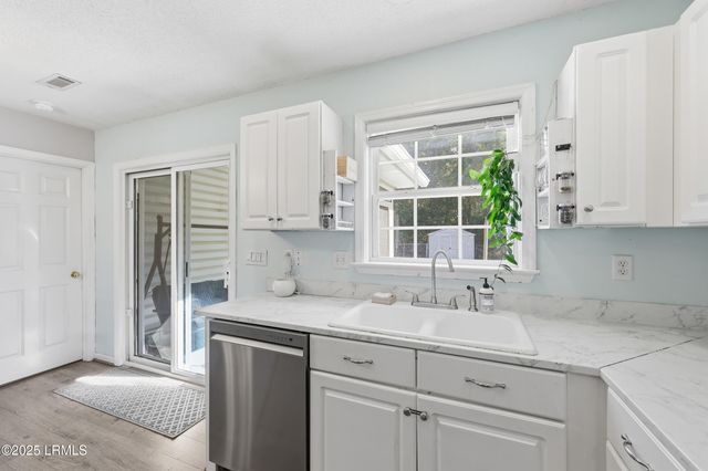 9 Spanish Moss Drive, Beaufort, SC 29907