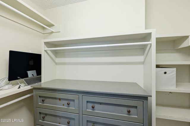 9 Spanish Moss Drive, Beaufort, SC 29907