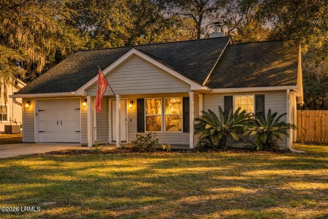 9 Spanish Moss Drive, Beaufort, SC 29907