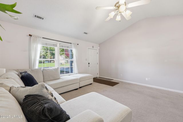 9 Spanish Moss Drive, Beaufort, SC 29907