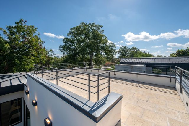 1107 Folts Ave, Austin, TX 78704