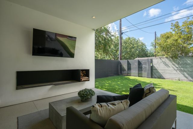 1107 Folts Ave, Austin, TX 78704