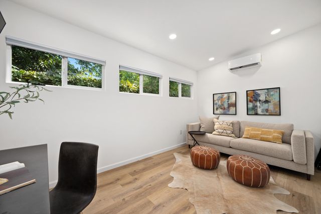 1107 Folts Ave, Austin, TX 78704