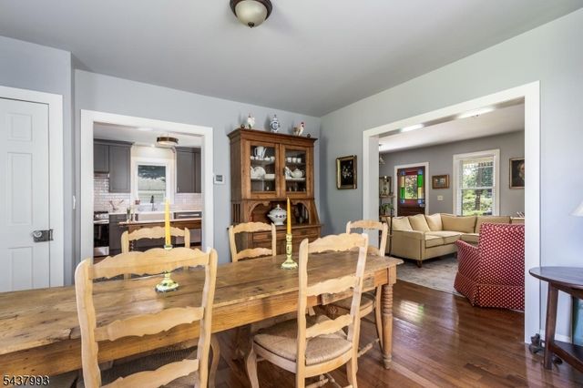 2 Overlook Ave, Peapack Gladstone Boro, NJ 07934