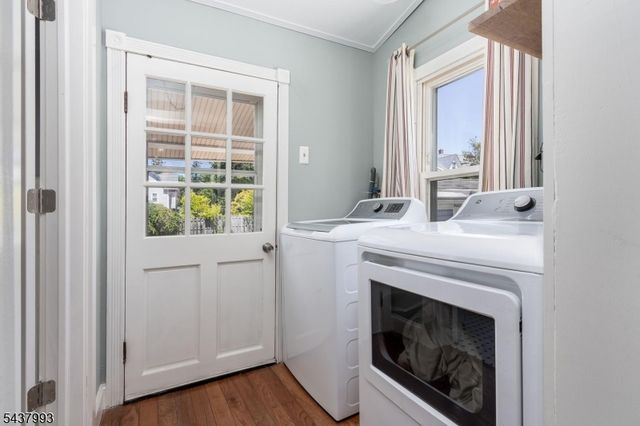 2 Overlook Ave, Peapack Gladstone Boro, NJ 07934