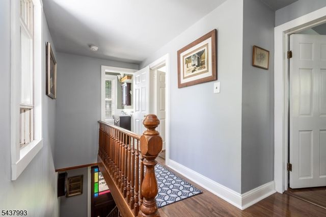 2 Overlook Ave, Peapack Gladstone Boro, NJ 07934