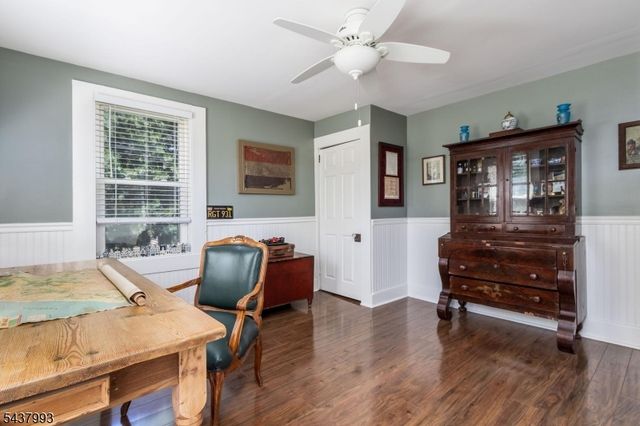 2 Overlook Ave, Peapack Gladstone Boro, NJ 07934