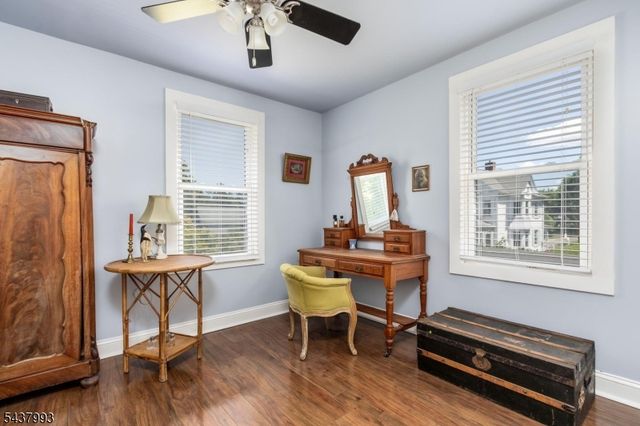 2 Overlook Ave, Peapack Gladstone Boro, NJ 07934