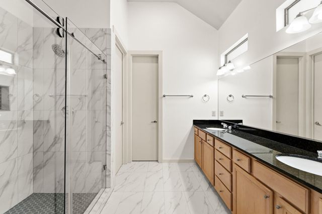 1105 Patterson Street, Houston, TX 77007