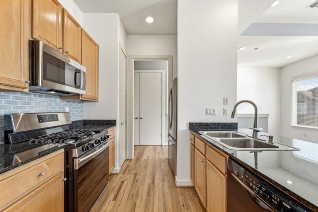 1105 Patterson Street, Houston, TX 77007