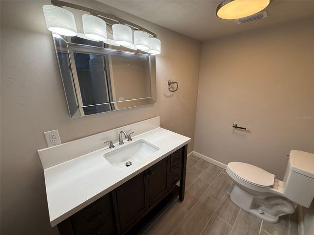 2232 SE 8 PLACE, Gainesville, FL 32641