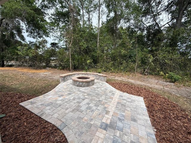 2232 SE 8 PLACE, Gainesville, FL 32641