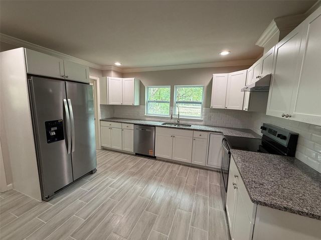 2232 SE 8 PLACE, Gainesville, FL 32641
