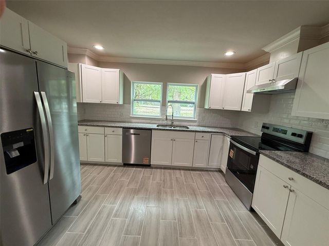 2232 SE 8 PLACE, Gainesville, FL 32641