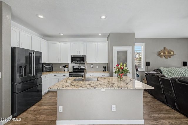 3635 E SUNDANCE Avenue, Gilbert, AZ 85297