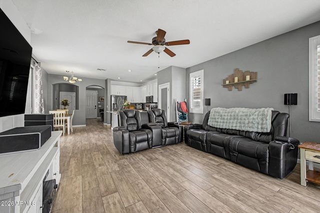 3635 E SUNDANCE Avenue, Gilbert, AZ 85297