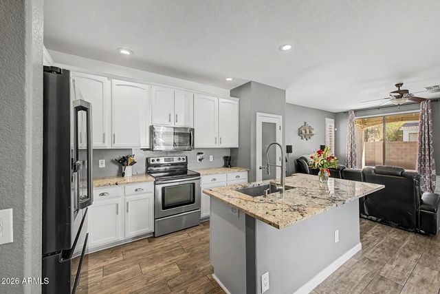 3635 E SUNDANCE Avenue, Gilbert, AZ 85297