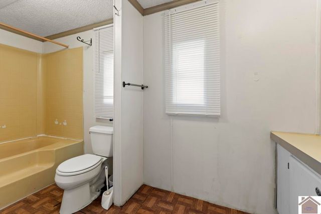 62 Twin Trees Rd, Cadiz, KY 42211