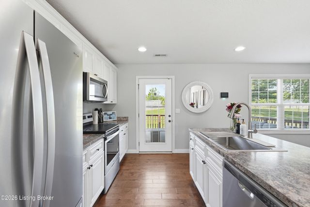 120 Quiet Spring Dr, Bardstown, KY 40004