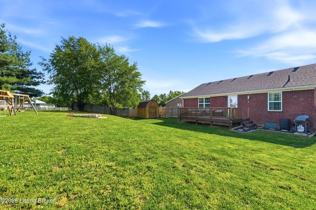 120 Quiet Spring Dr, Bardstown, KY 40004