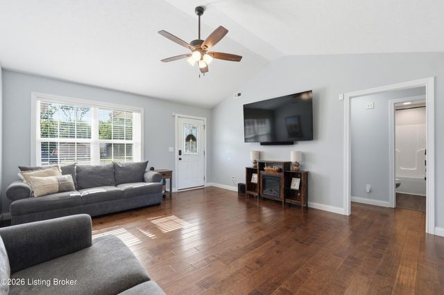 120 Quiet Spring Dr, Bardstown, KY 40004