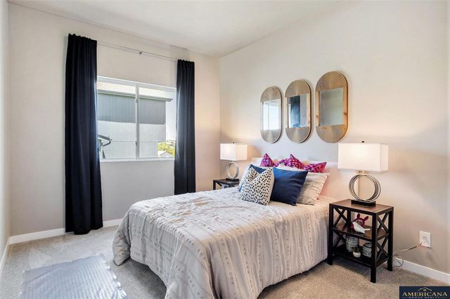 5410 N 182 Street, Elkhorn, NE 68022