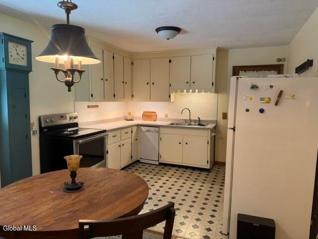 294 Thais Road, Sand Lake, NY 12018